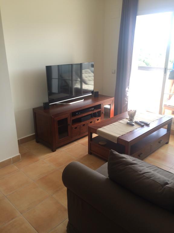 Appartement Las Terrazas De La Alcaidesa Esterno foto